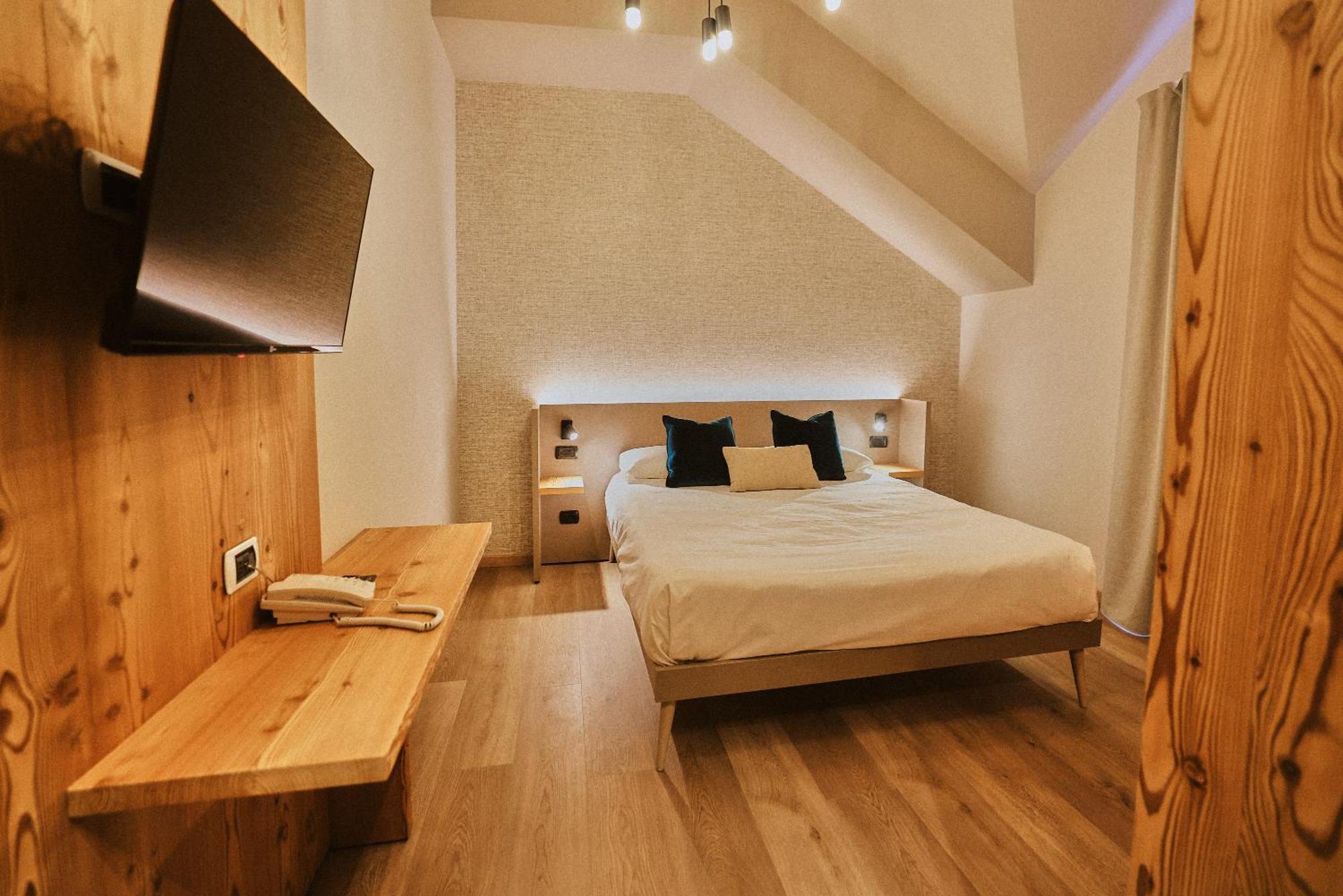Albergo Meuble Vecchio Scarpone Baceno Eksteriør billede