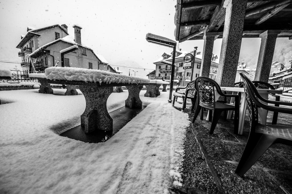 Albergo Meuble Vecchio Scarpone Baceno Eksteriør billede